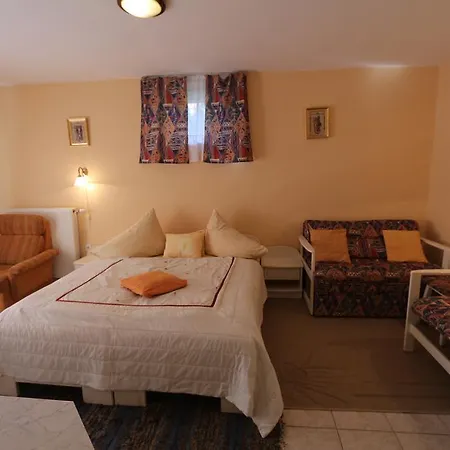 Panorama Apartmanhaz *