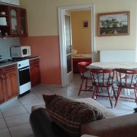 Panorama Apartmanhaz *